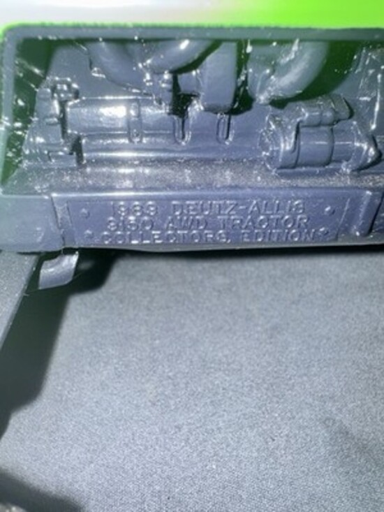 Deutz Allis 9150 AWD Tractor 1/16 Toy Collector Farm Model 1989 Green - Picture 6 of 9
